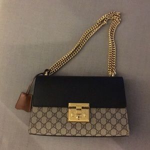 GUCCI Padlock Medium GG Shoulder Bag
